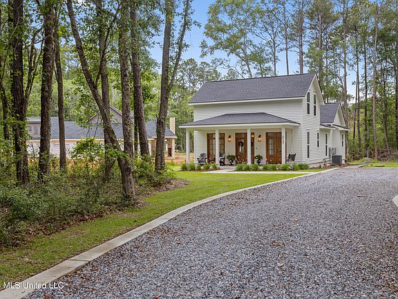 2nd image of 8068 Ocean Springs Rd