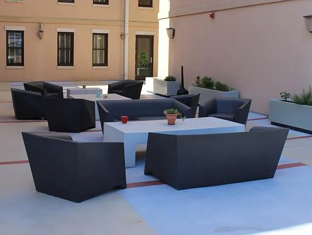 Nine 27 Apartments — Photo 24