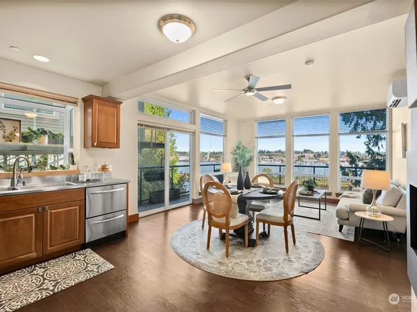 304 West Bay Drive NW #101, Olympia, WA 98502