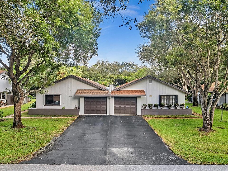 1st image of 3845 Arelia Drive S