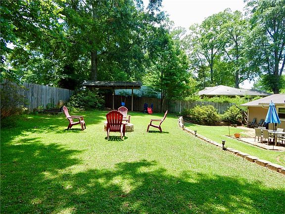5th image of 1411 Pinedale Dr