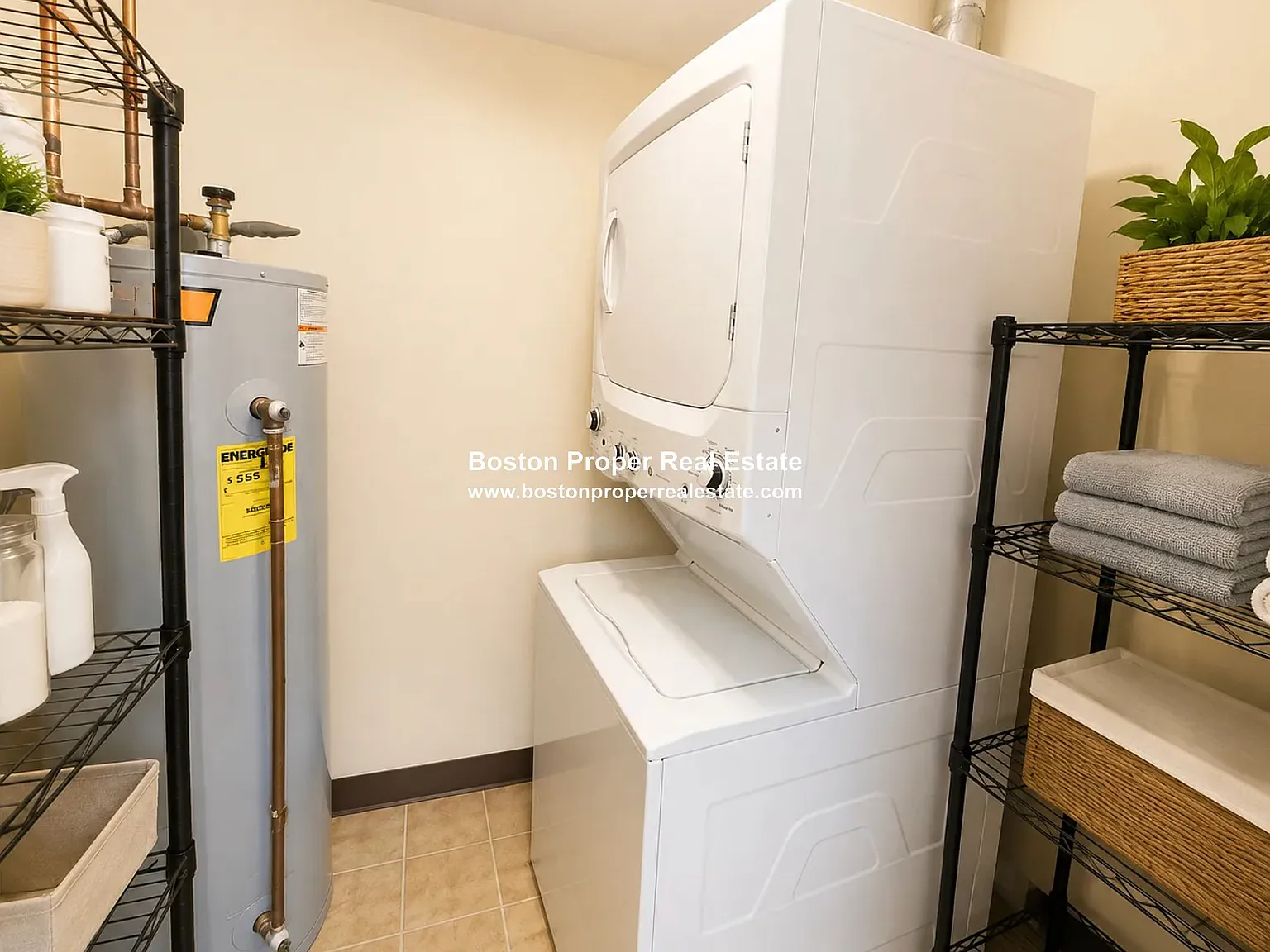 3 bed, 1800 sqft, $5,100 — Photo 3