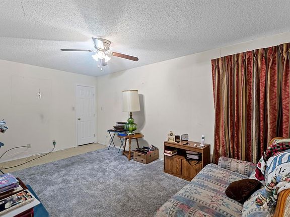 3rd image of 4604 Munson St