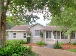 307 Youngwood Dr, Saint Simons Island, GA 31522