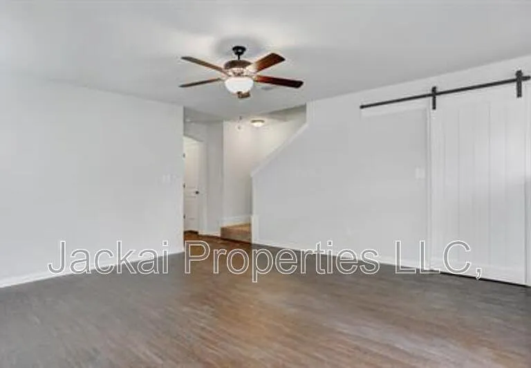 243 W Forest Ave — Photo 5