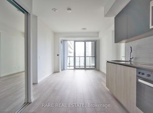 400 King St W #2217, Toronto, ON M5V 1K2