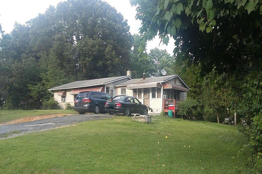 2nd image of 90 Mason Rd
