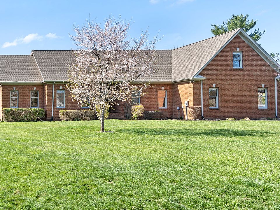 202 Mayfair Pl, Hopkinsville, KY 42240 MLS 2502862 Zillow