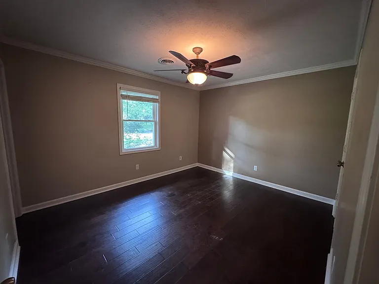 4430 Chicadee Dr — Photo 16