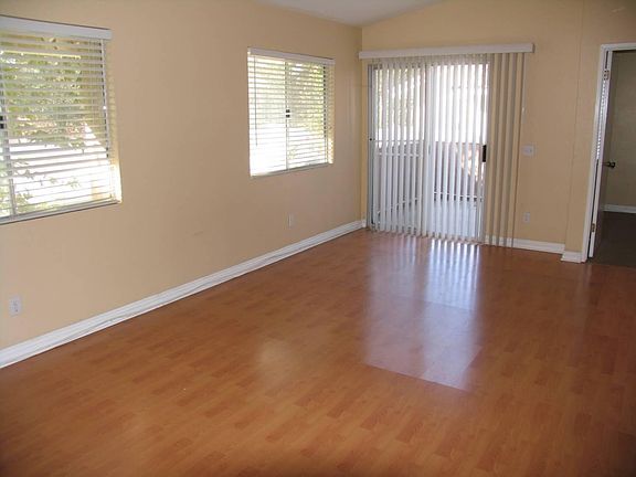 4th image of 3709 Country Oaks Loop Unit B