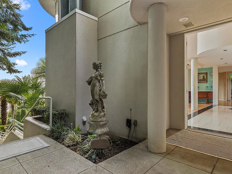 4812 Lake Washington Blvd NE — Photo 8
