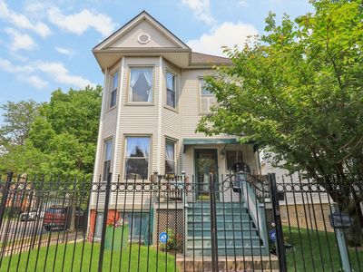 2559 N Saint Louis Ave, Chicago, IL, 60647