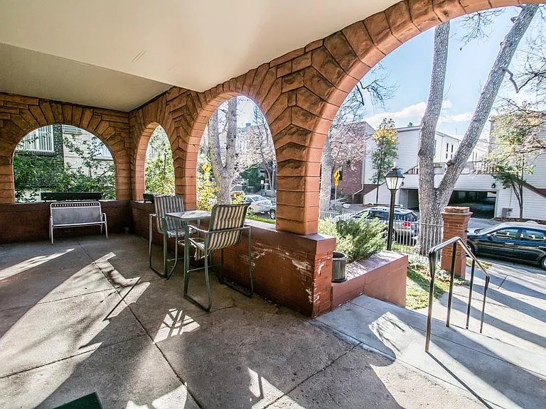 930 N Washington St #D — Photo 6
