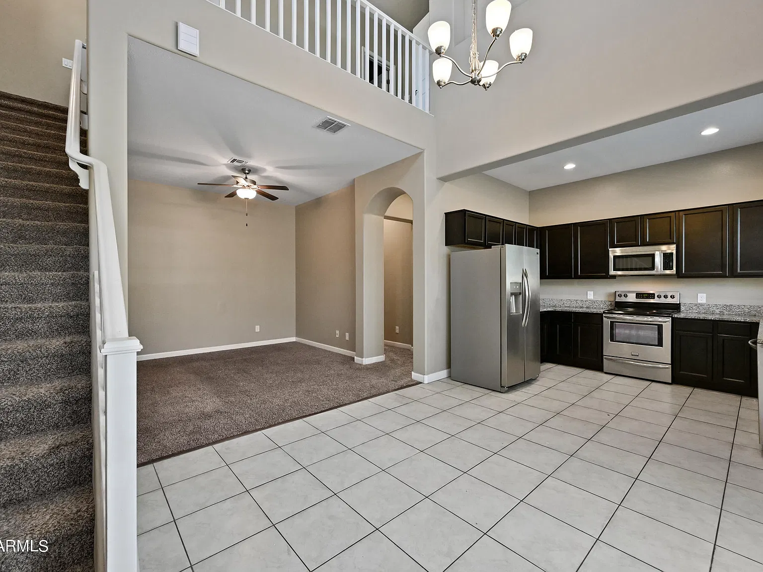 3 bed, 2.5 bath, 1550 sqft, $2,125 — Photo 4