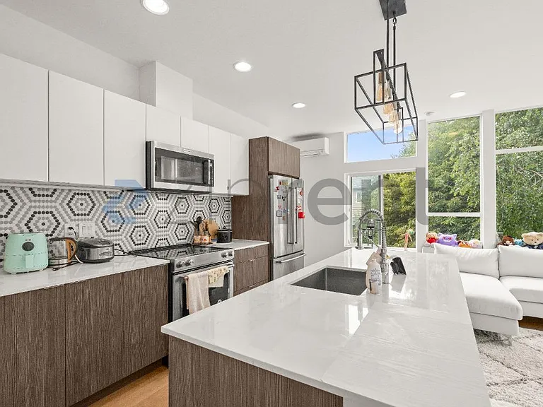 9043 Mary Ave NW #B — Photo 9