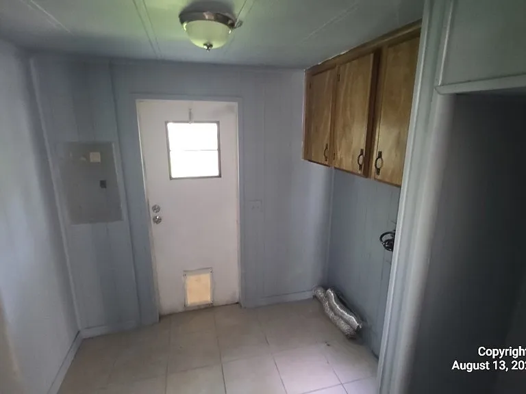 4700 SW 56th Ter — Photo 11