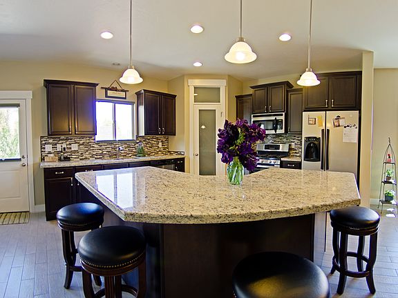3rd image of 3298 W Sanborn Dr