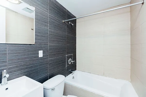 Rented by Nooklyn NYC LLC | media 41