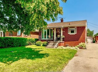 3775 Myrtle Ave, Windsor, ON N9C2C9