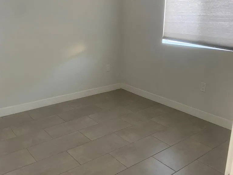 2622 Madison St — Photo 23