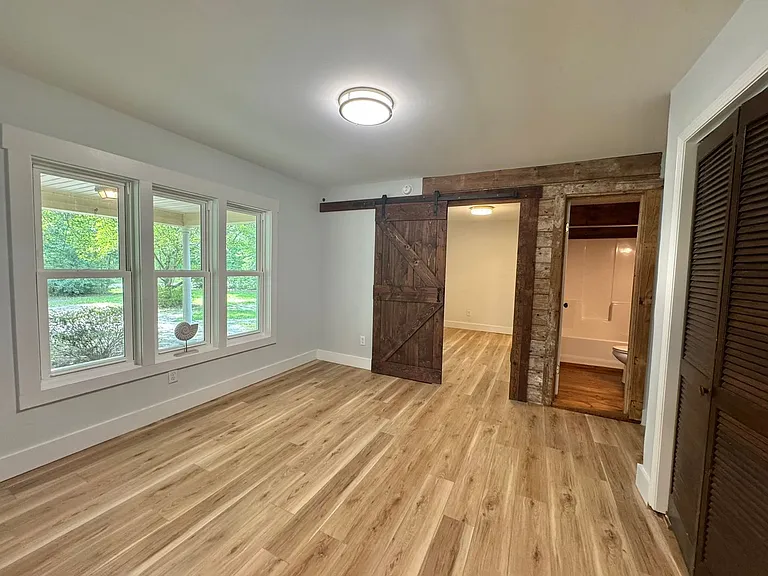 4240 Buck Dr — Photo 27