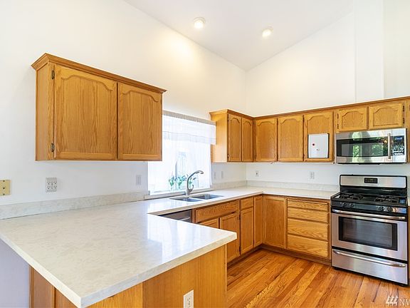 5th image of 8617 76th Ave NE