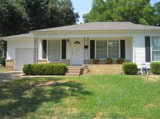 1627 W 3rd St, Irving, TX 75060