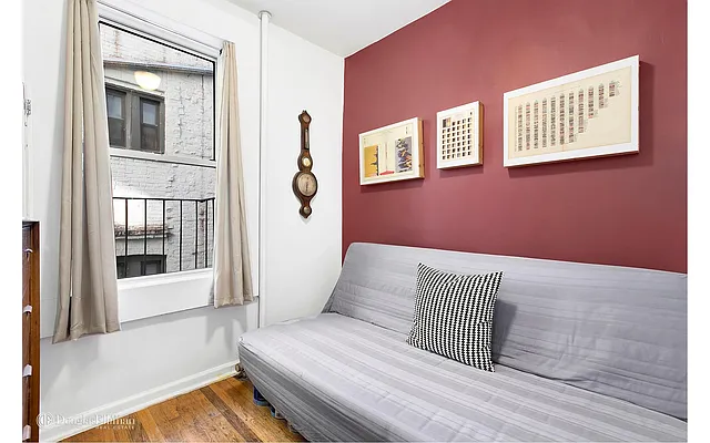 Sold by Douglas Elliman | media 16