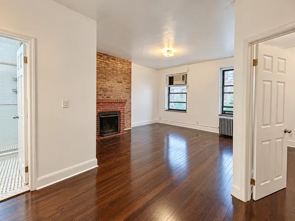 131 East 15th Street image 1 of 12