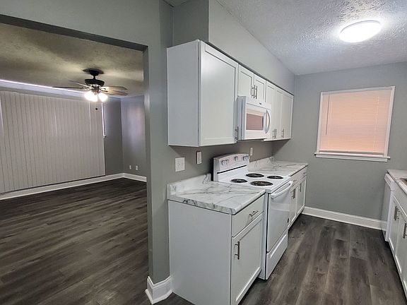 2nd image of 1029 C St #2