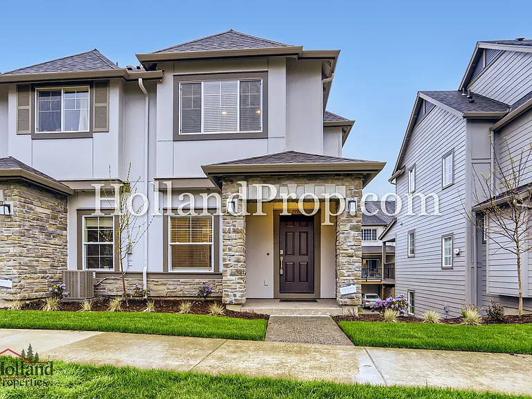 15974 NW Hosmer Ln — Photo 1