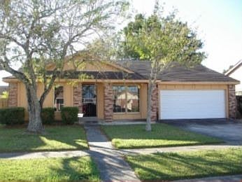 1st image of 3837 Glenoak Dr