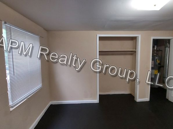 2715D Howell Ave