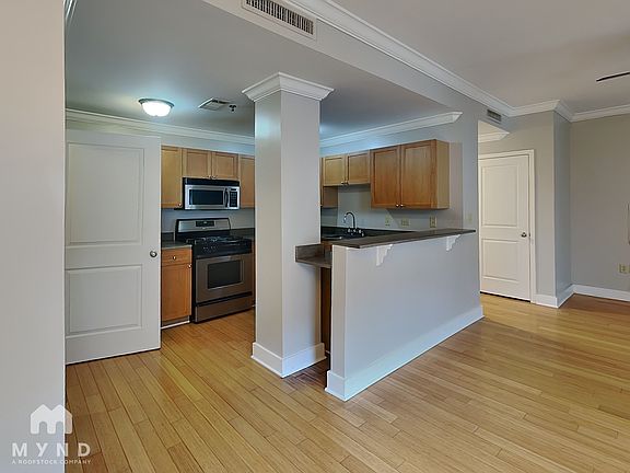 4th image of 985 Ponce De Leon Ave NE Unit 309