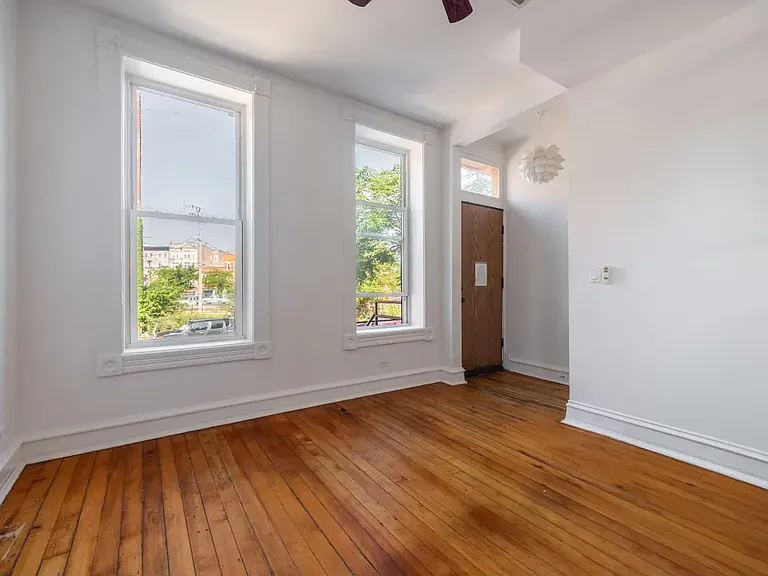 1840 S Loomis St #2 — Photo 6