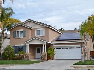 17814 Orangewood Ln, Riverside, CA 92503