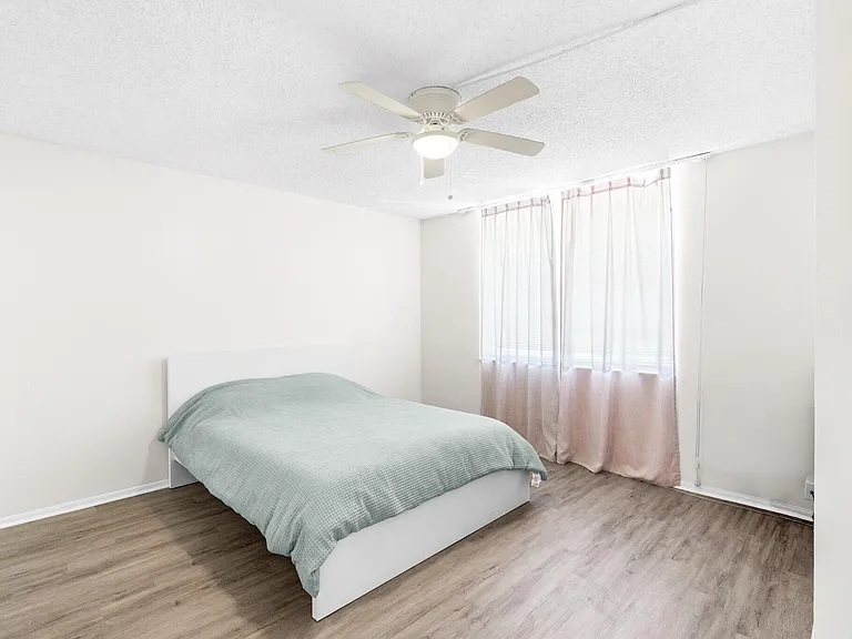 4501 NE 21st Ave #406 — Photo 18