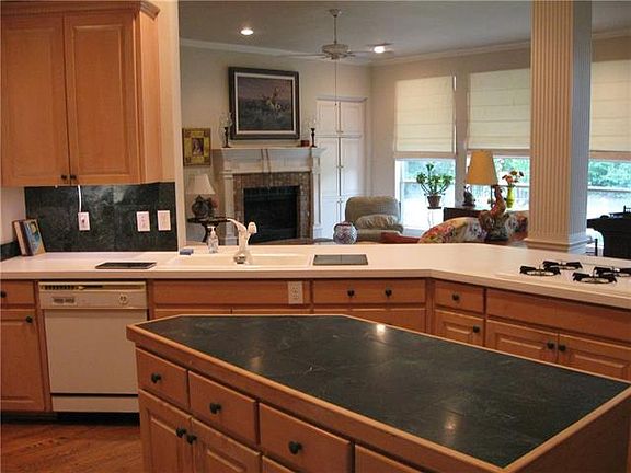 5th image of 3620 Cedar Ln