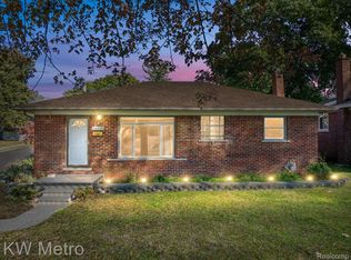 14028 Berwyn, Redford, MI 48239