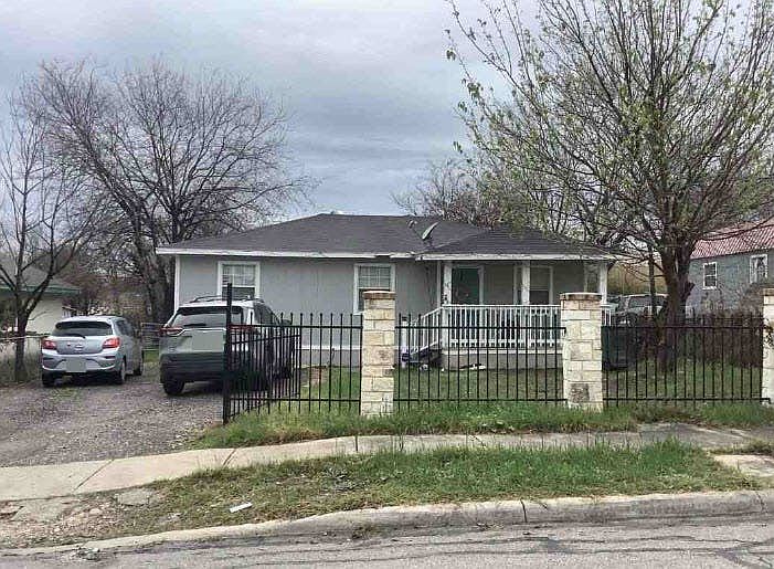 1st image of 459 N San Joaquin Ave