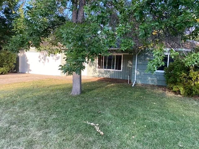 532 Sheldon Dr — Photo 2