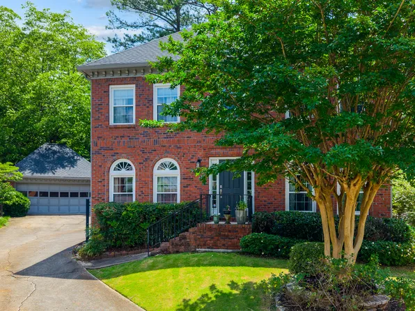 2870 Livsey Woods Dr, Tucker, GA 30084