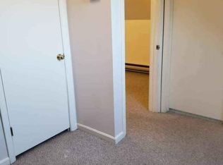 53 Lafayette St FLOOR 3, West Warwick, RI 02893