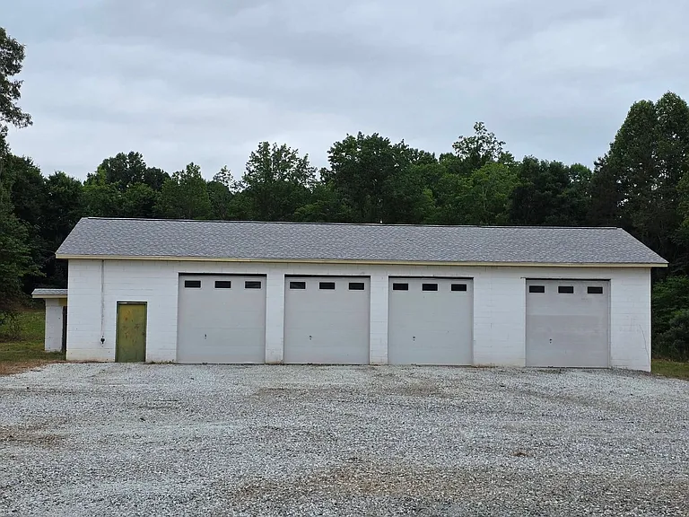 651 Gibson Rd — Photo 5