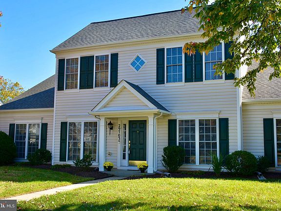 3rd image of 29703 Lyons Dr