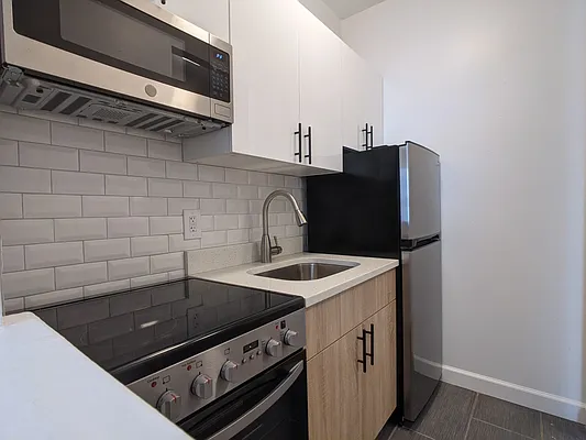 Rented by Spire Group | media 9