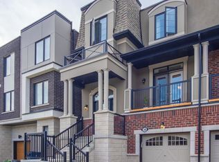 30 Vaudeville Dr, Toronto, ON M8W 0B4
