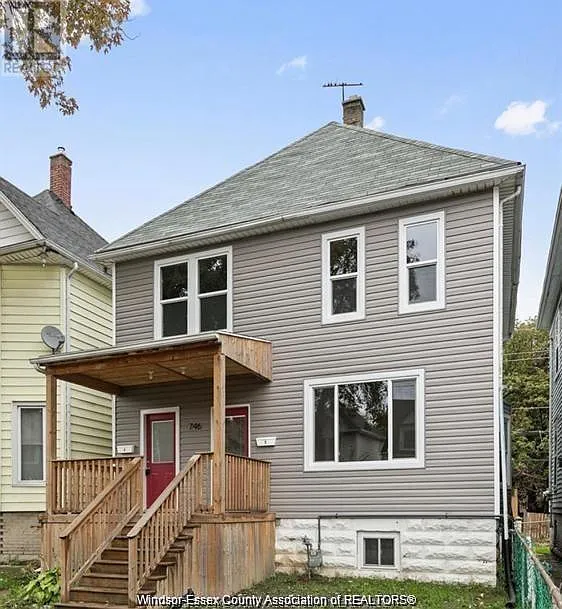 746 Dougall Ave #UPPER