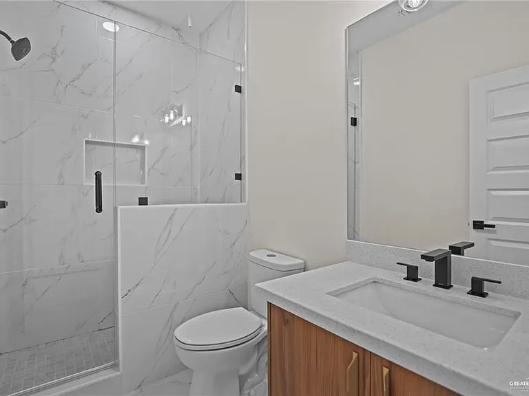 2109 Viviana St #2 — Photo 8