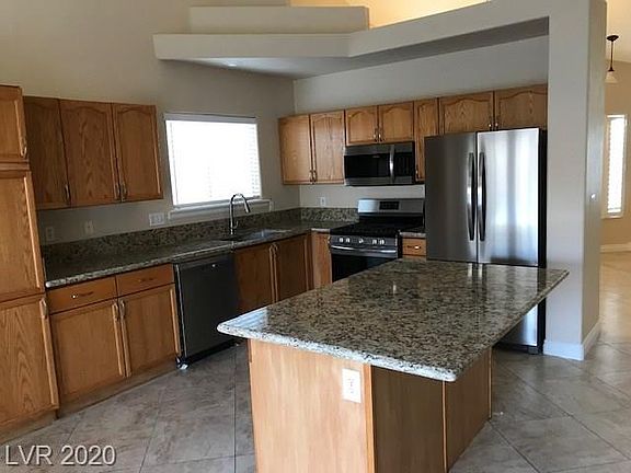 5th image of 878 Coral Cottage Dr